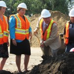 A press conference was held on Tuesday to announce the official start of construction on the new indoor soccer center at the Saint-Michel Environmental Complex. Montreal Executive Committee member Richard Deschamps made the ceremonial first shovel dig. | Photo : Jesse Feith